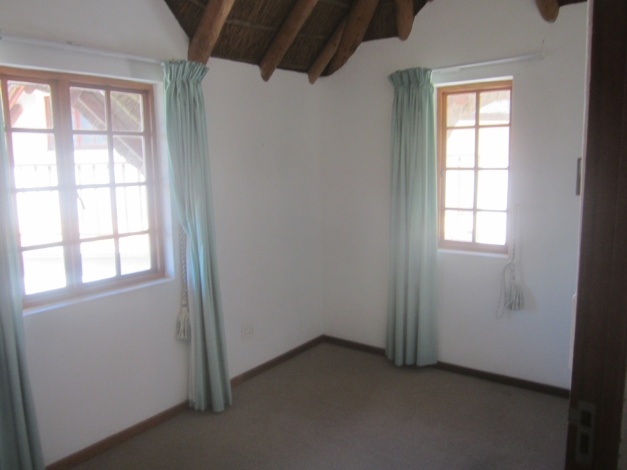 To Let 4 Bedroom Property for Rent in Shelley Point Western Cape